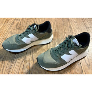 New Balance 237v1 Dark Green size 9.5 Men